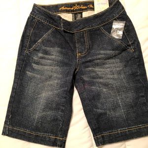 Arizona Jean Co Shorts Size 0